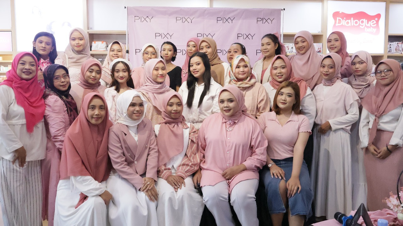 ONE FINE DAY WITH PIXY